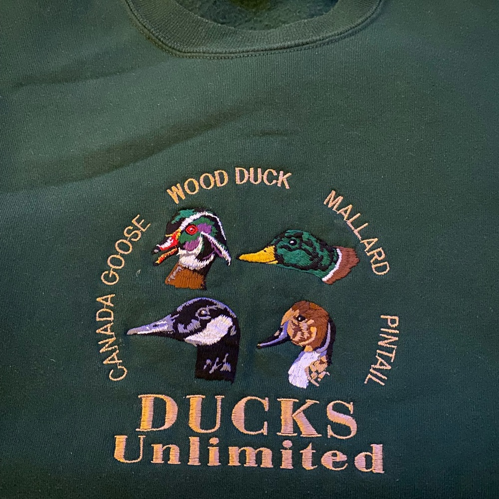 Vintage Ducks Unlimited Embroidered Sweatshirt